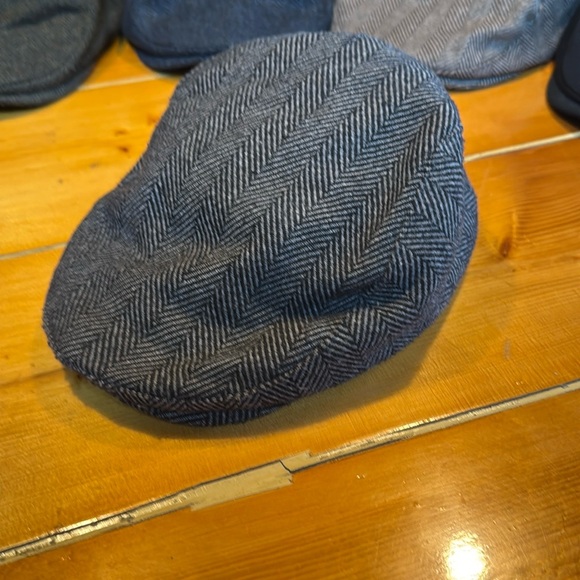 Set of Five Stylish Caps - Picture 2 of 7
